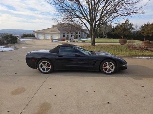2000 Chevrolet Corvette Base