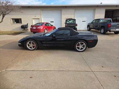 2000 Chevrolet Corvette Base
