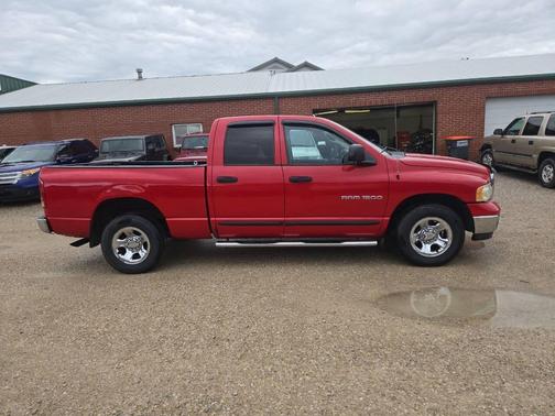 Red 2004 Dodge Ram 1500 SLT Quad Cab