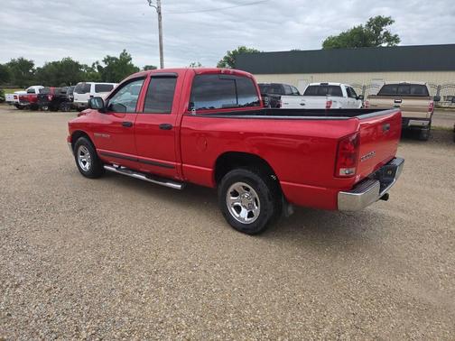 Red 2004 Dodge Ram 1500 SLT Quad Cab