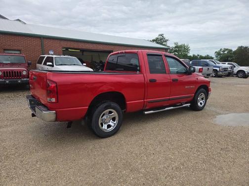 Red 2004 Dodge Ram 1500 SLT Quad Cab