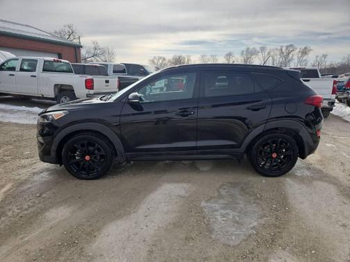 2017 Hyundai TUCSON Night