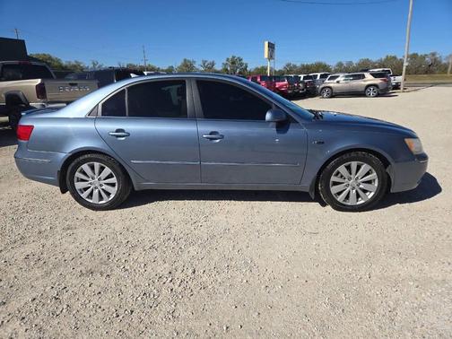 2010 Hyundai SONATA Limited