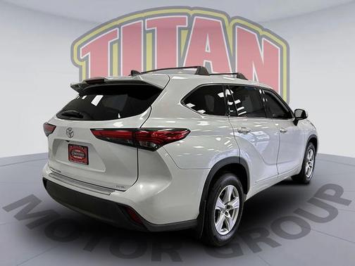 2022 Toyota Highlander L