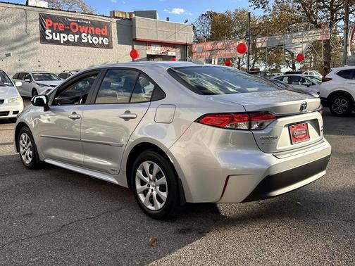 2025 Toyota Corolla Hybrid LE