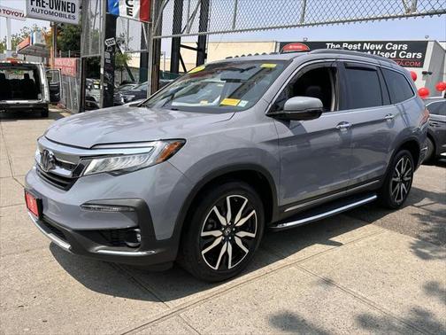 2022 Honda Pilot Touring 8-Passenger