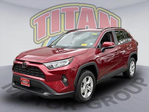 2020 Toyota RAV4 XLE