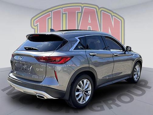 2022 INFINITI QX50 LUXE AWD