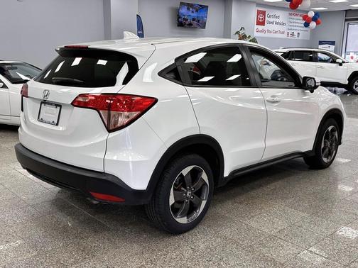 White Orchid Pearl 2018 Honda HR-V EX