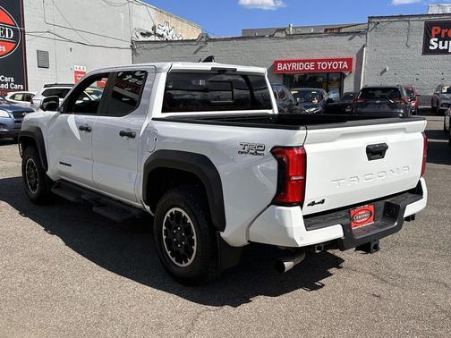 2024 Toyota Tacoma TRD Off Road