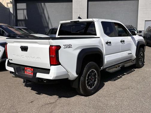 2024 Toyota Tacoma TRD Off Road