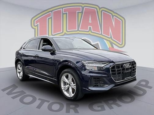 2023 Audi Q8 55 Premium