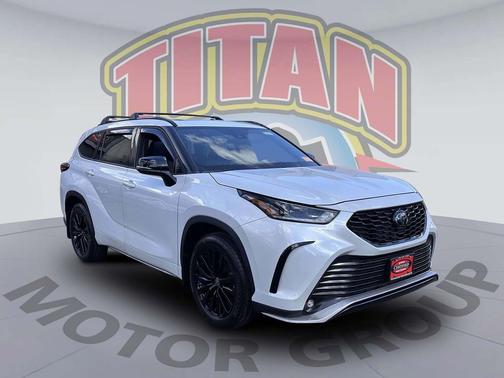 2023 Toyota Highlander XSE