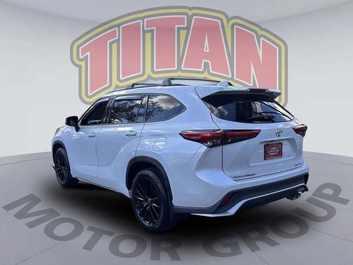 2023 Toyota Highlander XSE