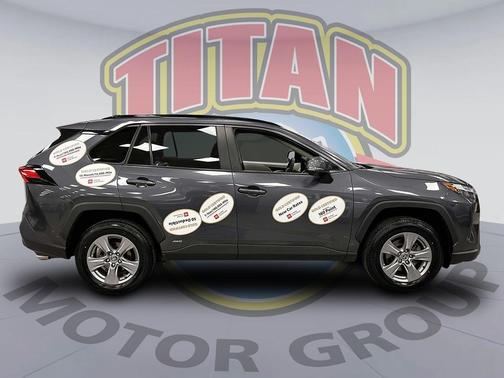 2022 Toyota RAV4 Hybrid XLE