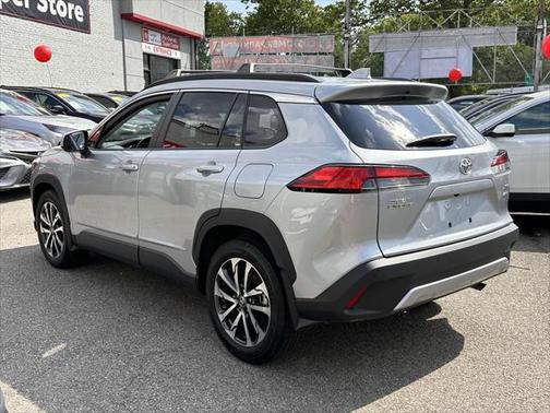 2022 Toyota Corolla Cross XLE