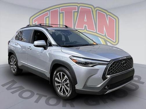 2022 Toyota Corolla Cross XLE