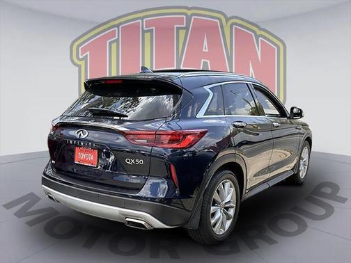 2022 INFINITI QX50 LUXE AWD