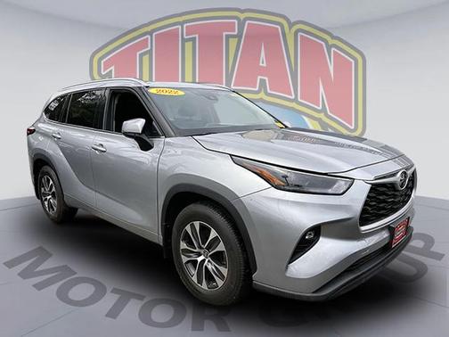 2022 Toyota Highlander XLE
