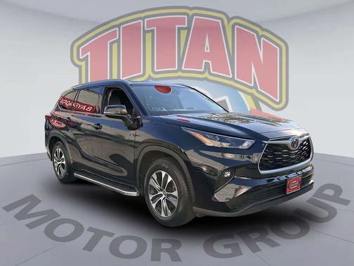 2022 Toyota Highlander XLE