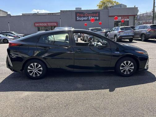 2021 Toyota Prius Prime Limited