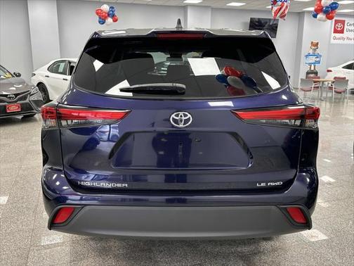 2022 Toyota Highlander LE