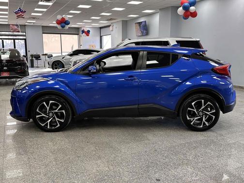2021 Toyota C-HR XLE