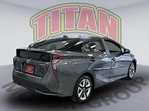 2018 Toyota Prius Three Touring
