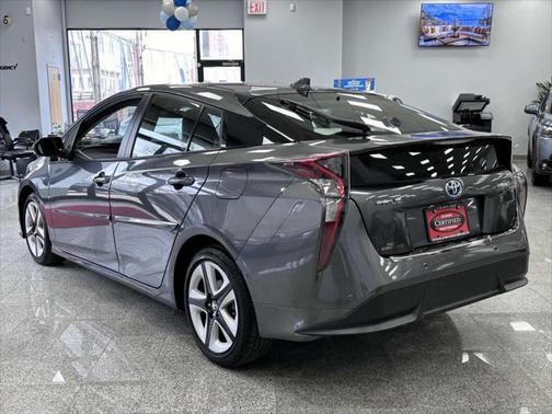 2018 Toyota Prius Three Touring