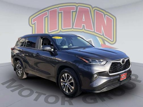 2023 Toyota Highlander XLE