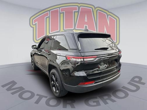 2025 Jeep Grand Cherokee Altitude