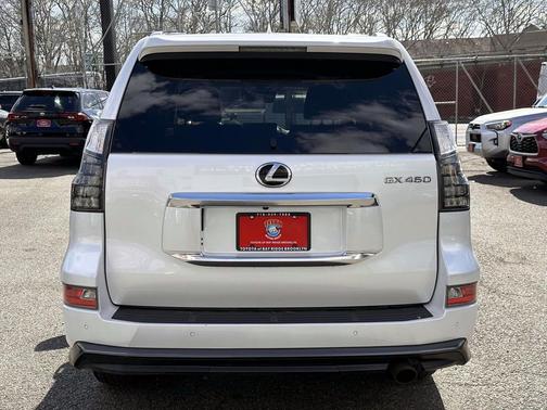 Eminent White Pearl 2023 Lexus GX 460 Luxury