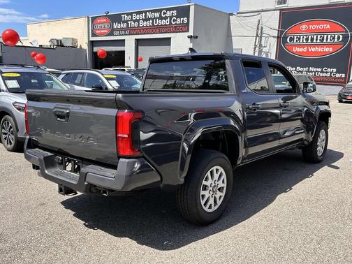 2025 Toyota Tacoma SR