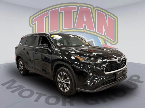 2025 Toyota Highlander XLE