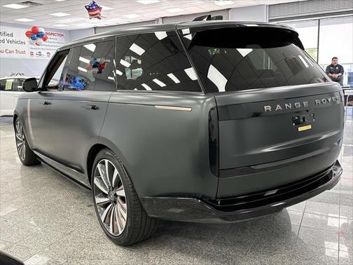 2023 Land Rover Range Rover SV