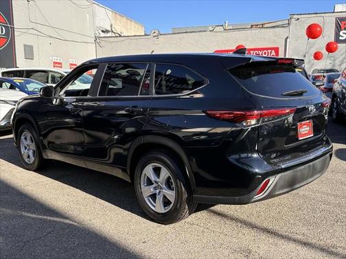 2023 Toyota Highlander LE