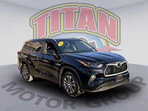 2023 Toyota Highlander XLE