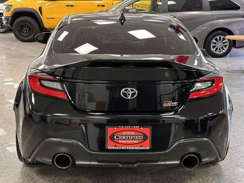 2023 Toyota GR86 Premium