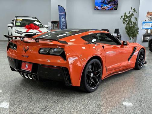 Sebring Orange Tintcoat 2019 Chevrolet Corvette ZR1