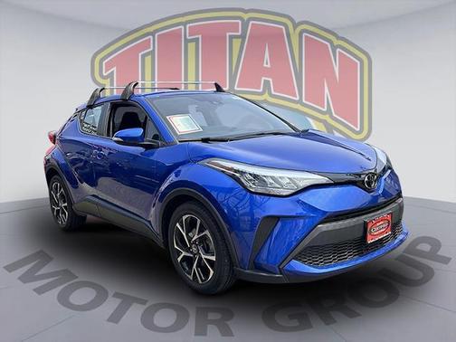 2022 Toyota C-HR XLE