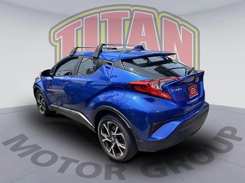 2022 Toyota C-HR XLE