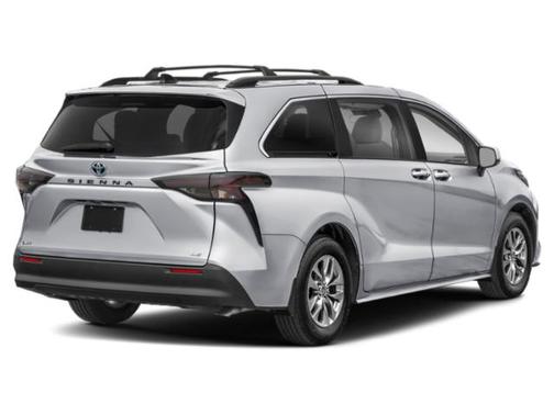 2025 Toyota Sienna LE