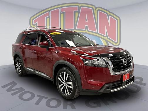 2023 Nissan Pathfinder Platinum 4WD