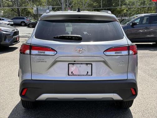 2025 Toyota Corolla Cross LE