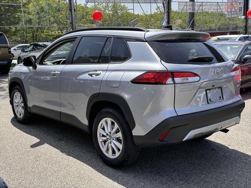 2025 Toyota Corolla Cross LE