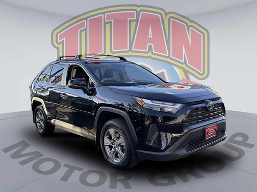 2022 Toyota RAV4 Hybrid XLE