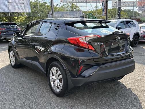 2020 Toyota C-HR LE