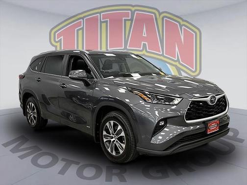 2025 Toyota Highlander Hybrid XLE