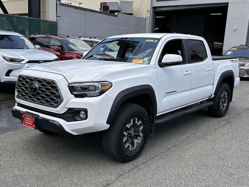 2023 Toyota Tacoma SR