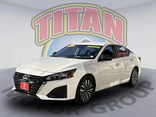 2025 Nissan Altima SV FWD